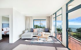 Oceanview Corner - Resort-Like Living With Pool